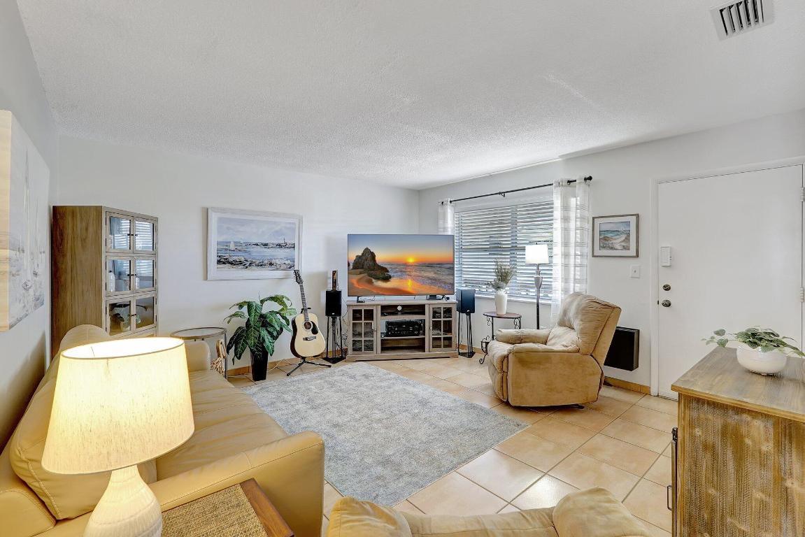 MAR-LEN GARDENS NO 12 CORP-CO-OP - Residential