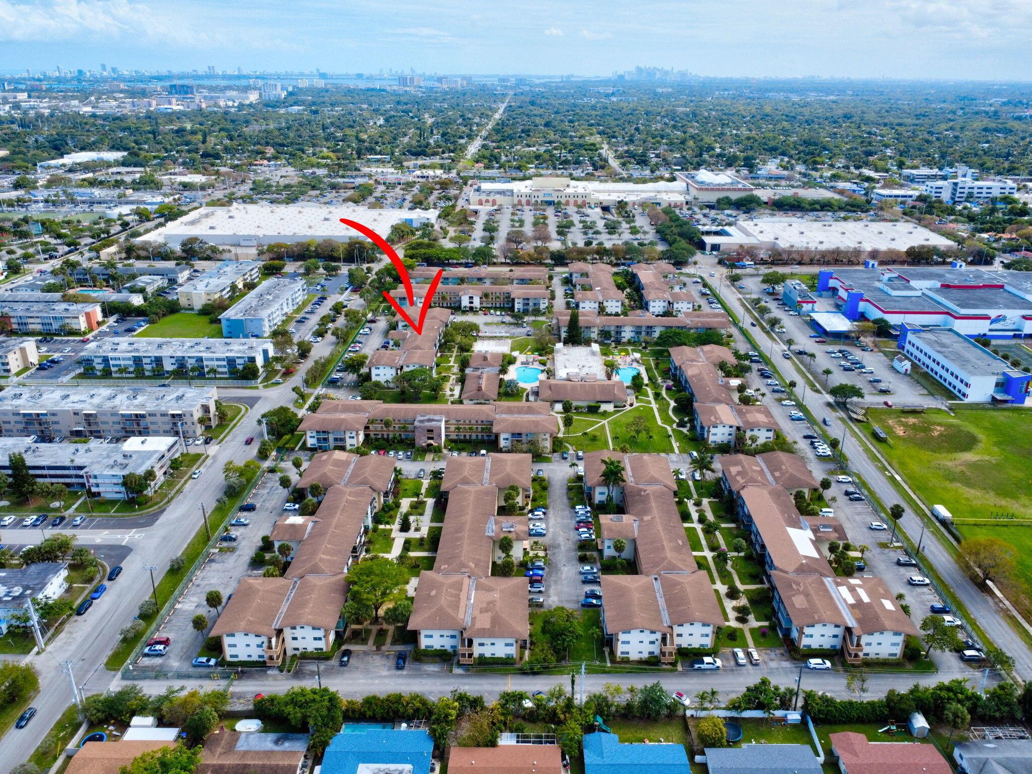 MAR-LEN GARDENS NO 12 COR - Residential