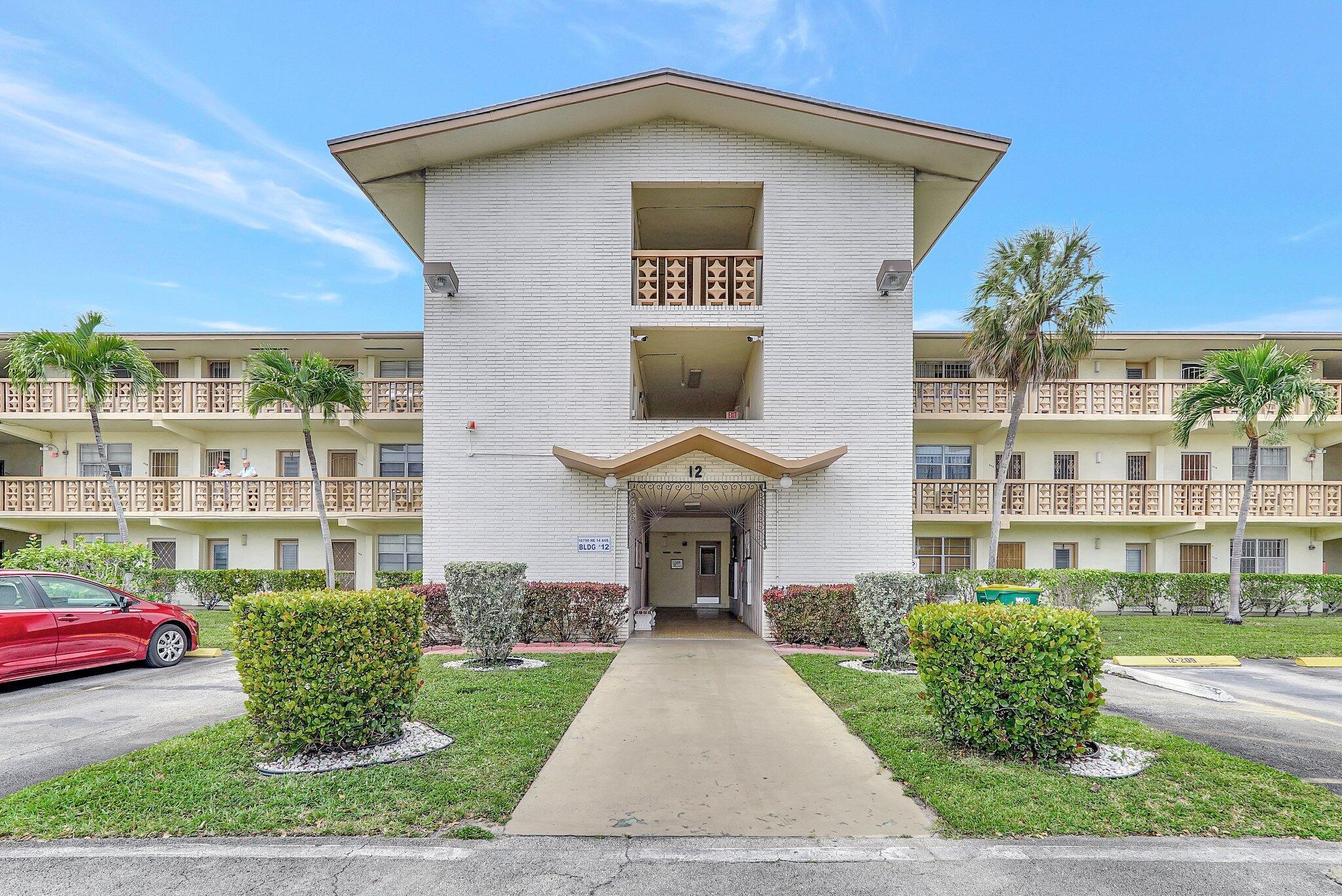 MAR-LEN GARDENS NO 12 COR - Residential