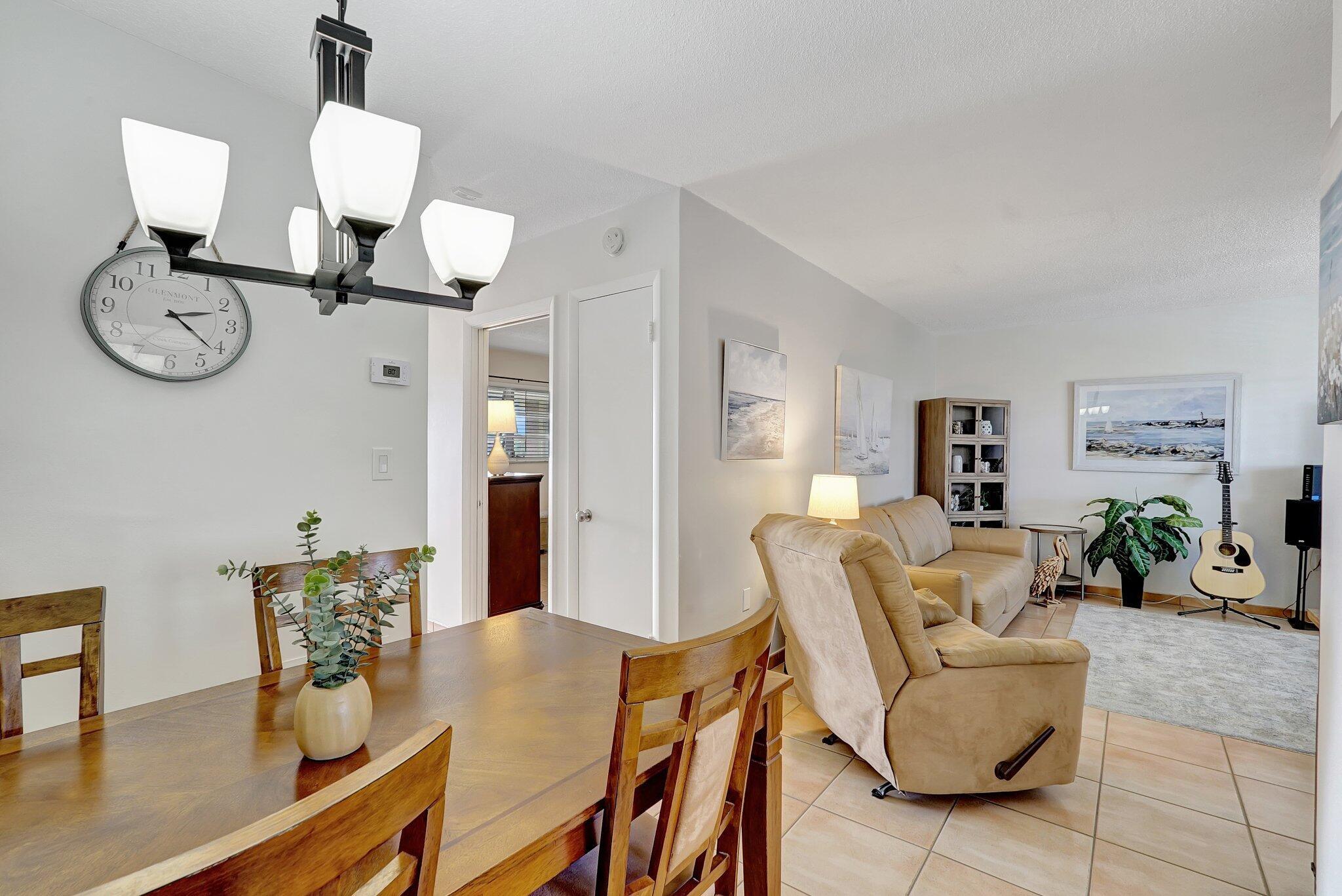 MAR-LEN GARDENS NO 12 COR - Residential