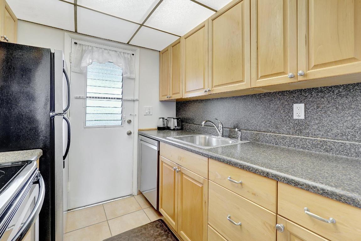 MAR-LEN GARDENS NO 12 CORP-CO-OP - Residential