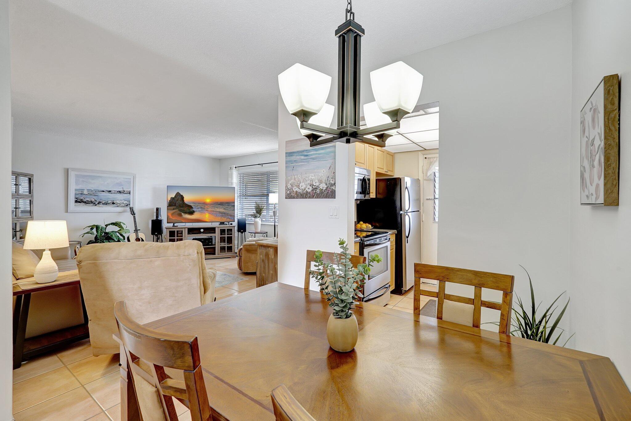 MAR-LEN GARDENS NO 12 COR - Residential