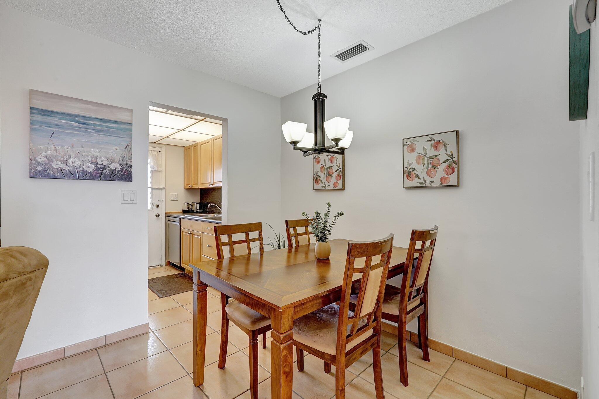 View photos, virtual tours, details... 16790 NE 14th Avenue 310