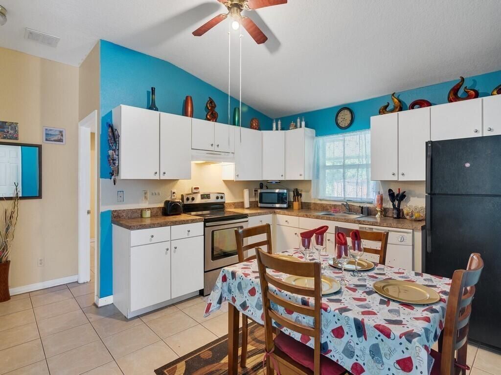 Photo of 7402 Coquina Avenue, Fort Pierce, FL 34951 (MLS # R11107550)