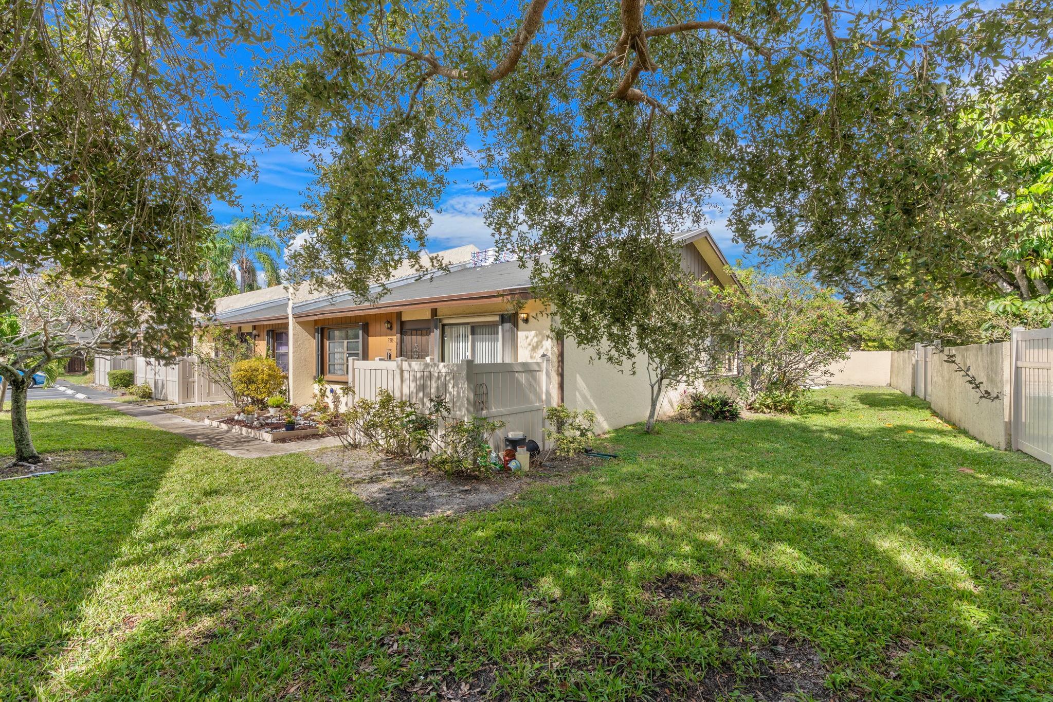 Woodlake Isles - Residential