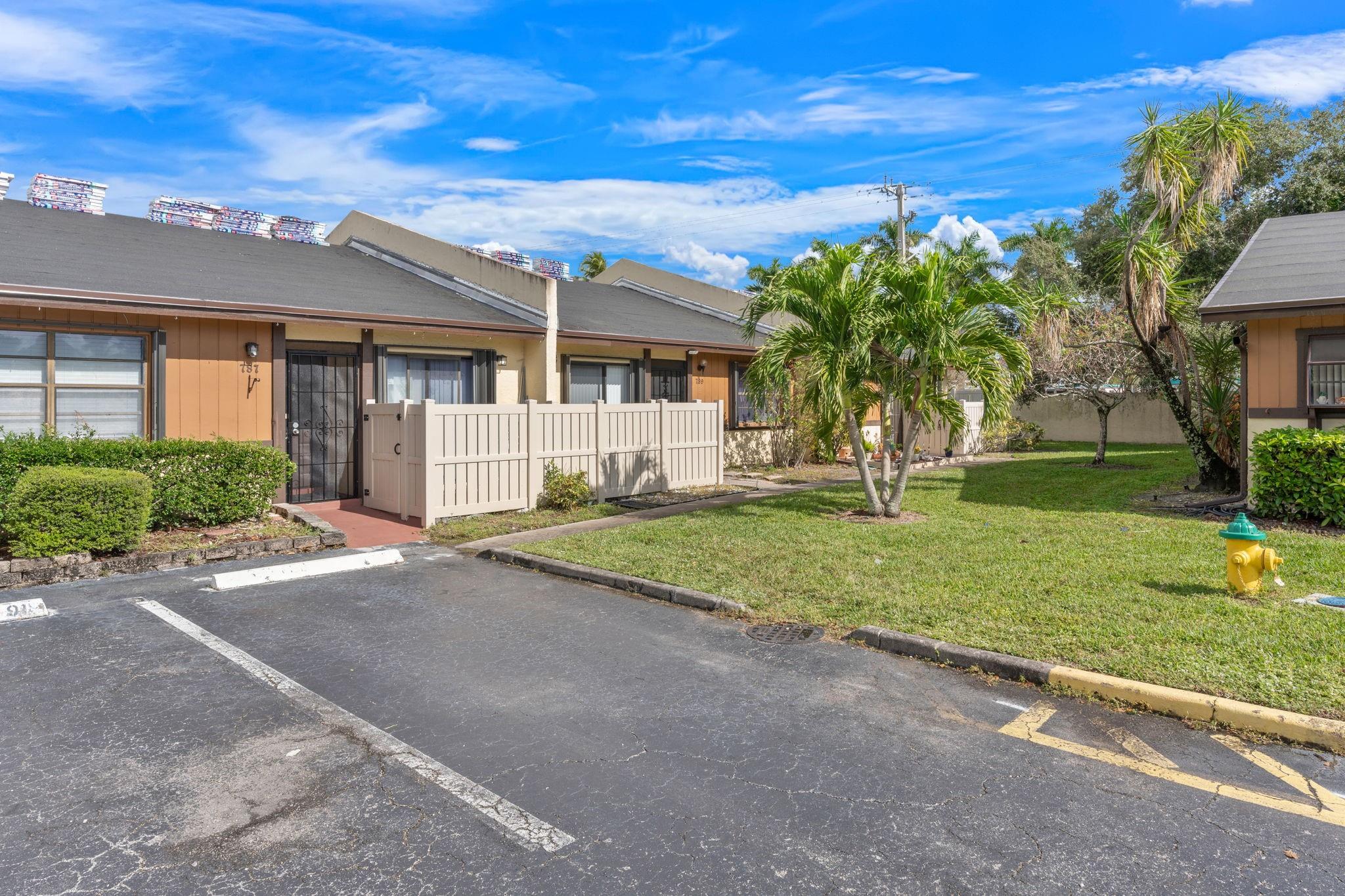 Woodlake Isles - Residential