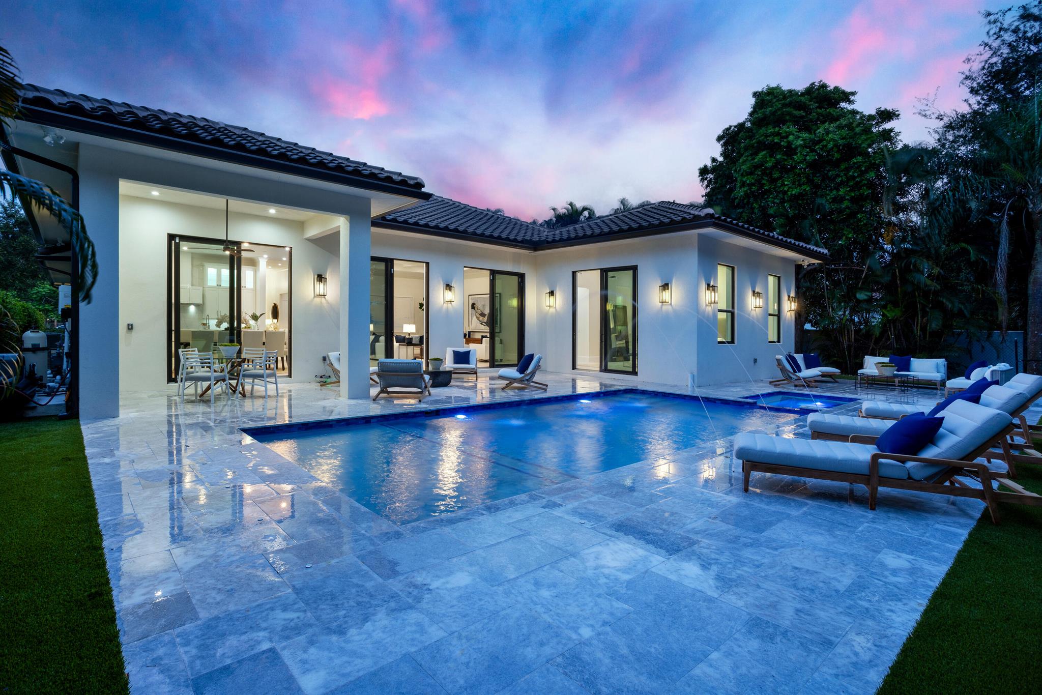 MIZNER GRANDE ESTATES - Residential