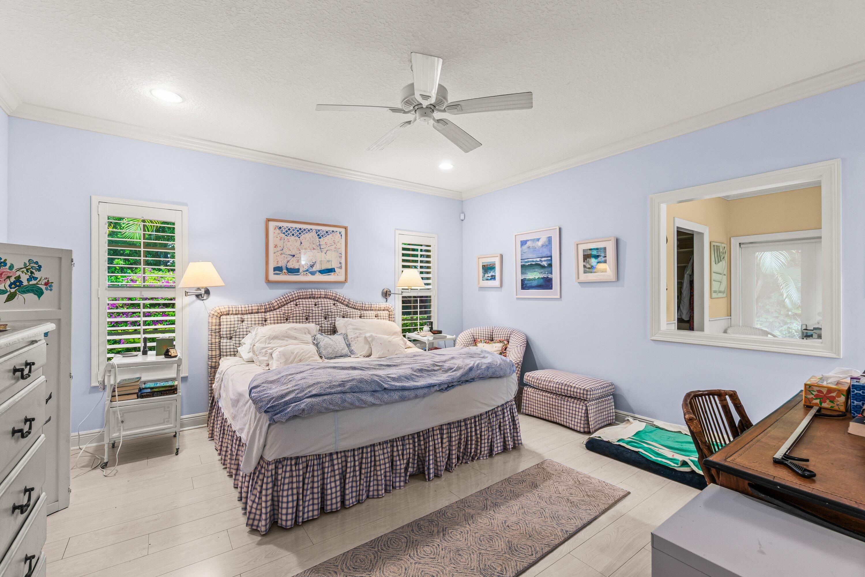 TROPICAL SHORES - Residential