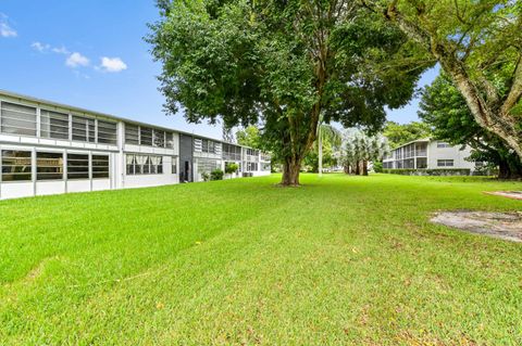 A home in Deerfield Beach