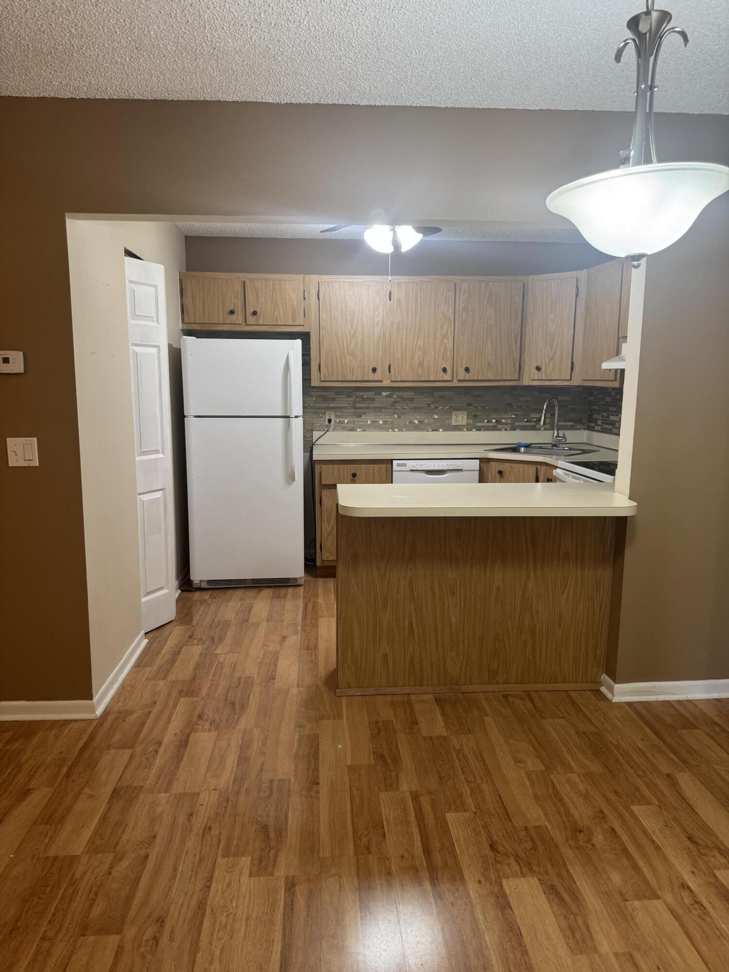 PINE RIDGE SOUTH IV CONDO - Residential