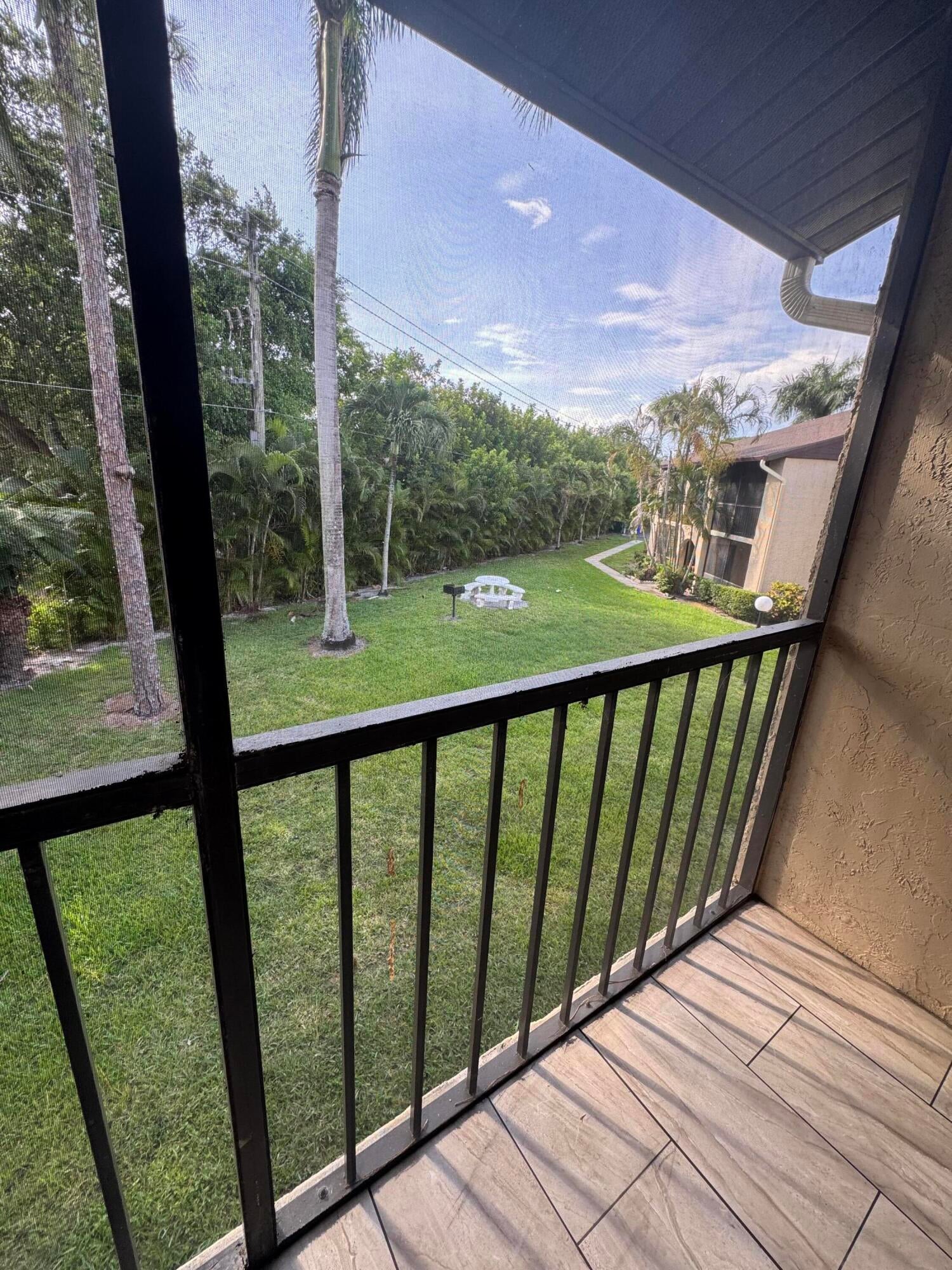 435 Pine Glen Lane C-2