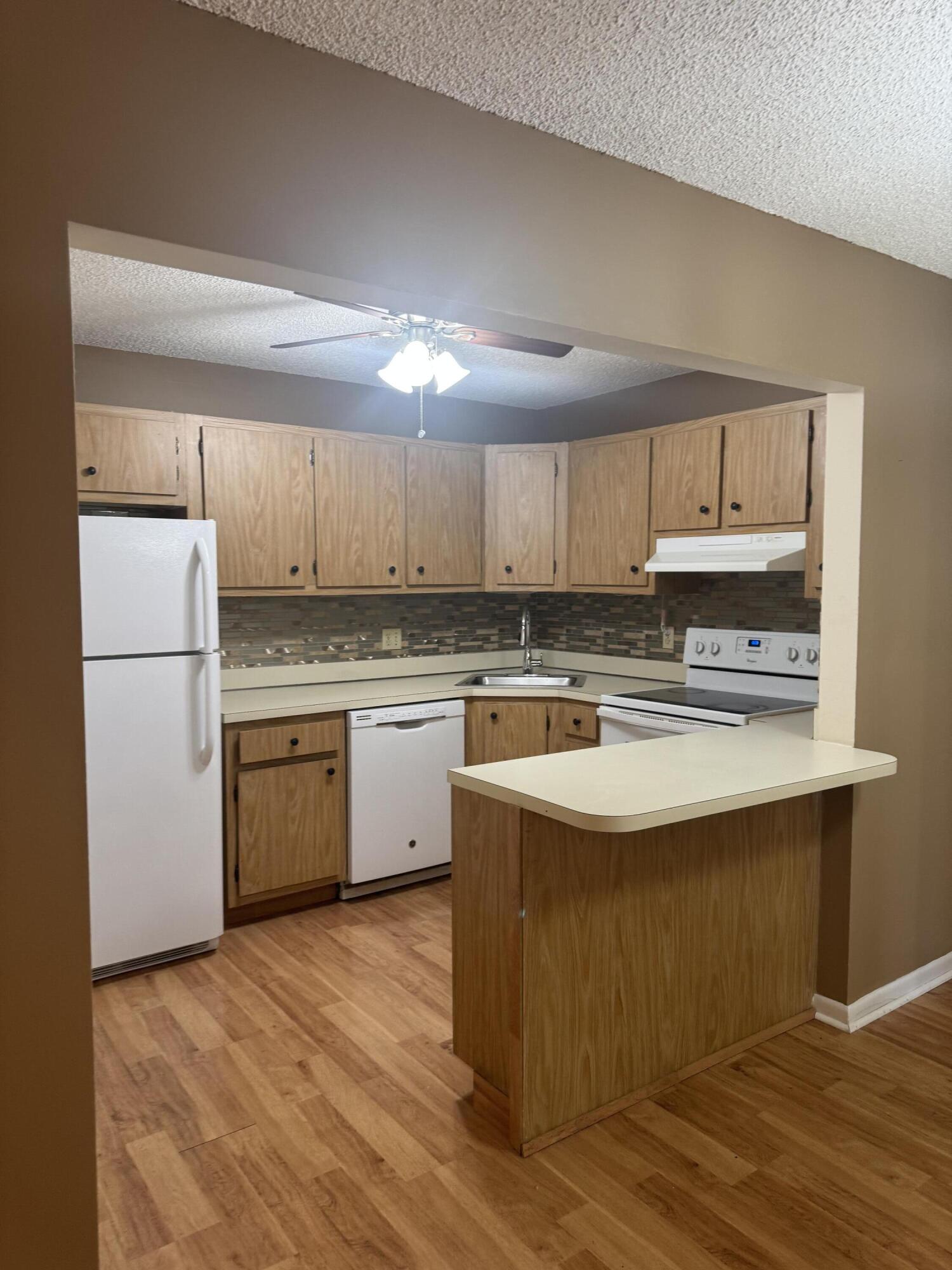 435 Pine Glen Lane C-2