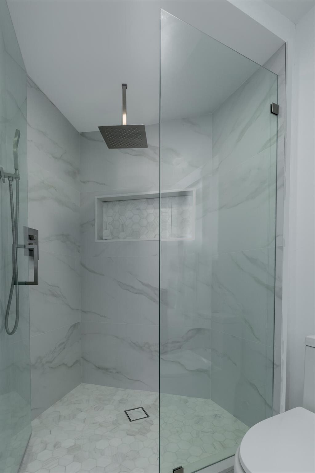 CHEVY CHASE/LAKE IDA NEIG - Residential