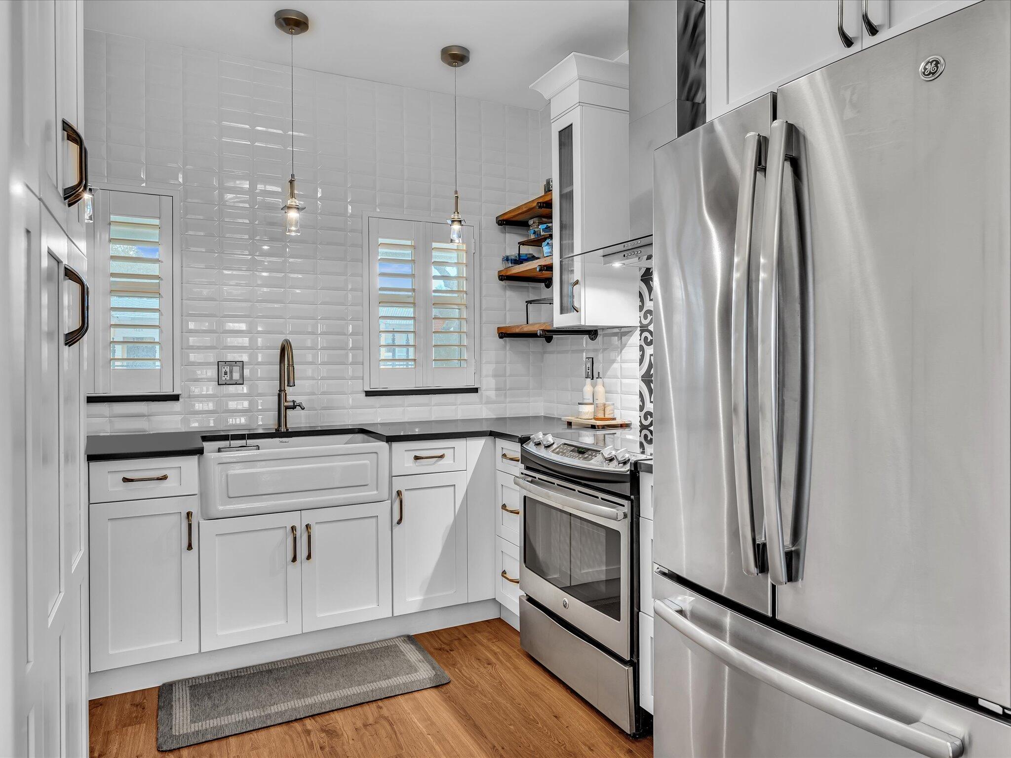 CHARLESTON PLACE - Residential Lease