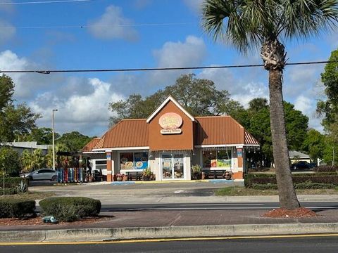 1100 S Parrott Avenue Okeechobee FL 5270