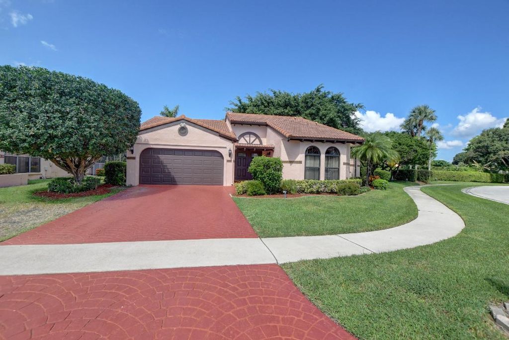 Photo of 22864 Marbella Circle, Boca Raton, FL 33433 (MLS # R10914934)