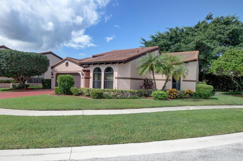 Photo of 22864 Marbella Circle, Boca Raton, FL 33433 (MLS # R10914934)
