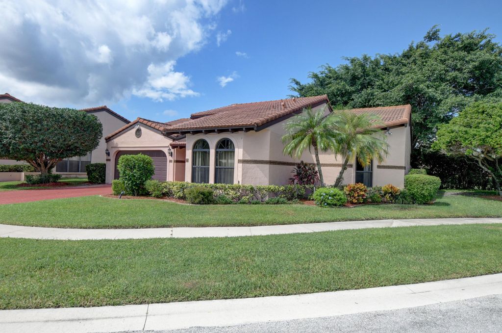 Photo of 22864 Marbella Circle, Boca Raton, FL 33433 (MLS # R10914934)