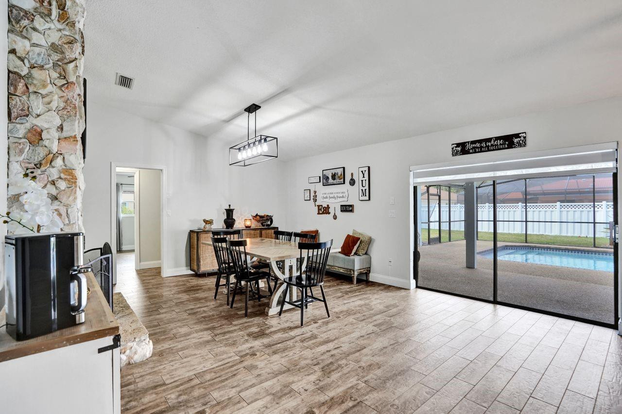 Oak Wood 80-39 B - Residential