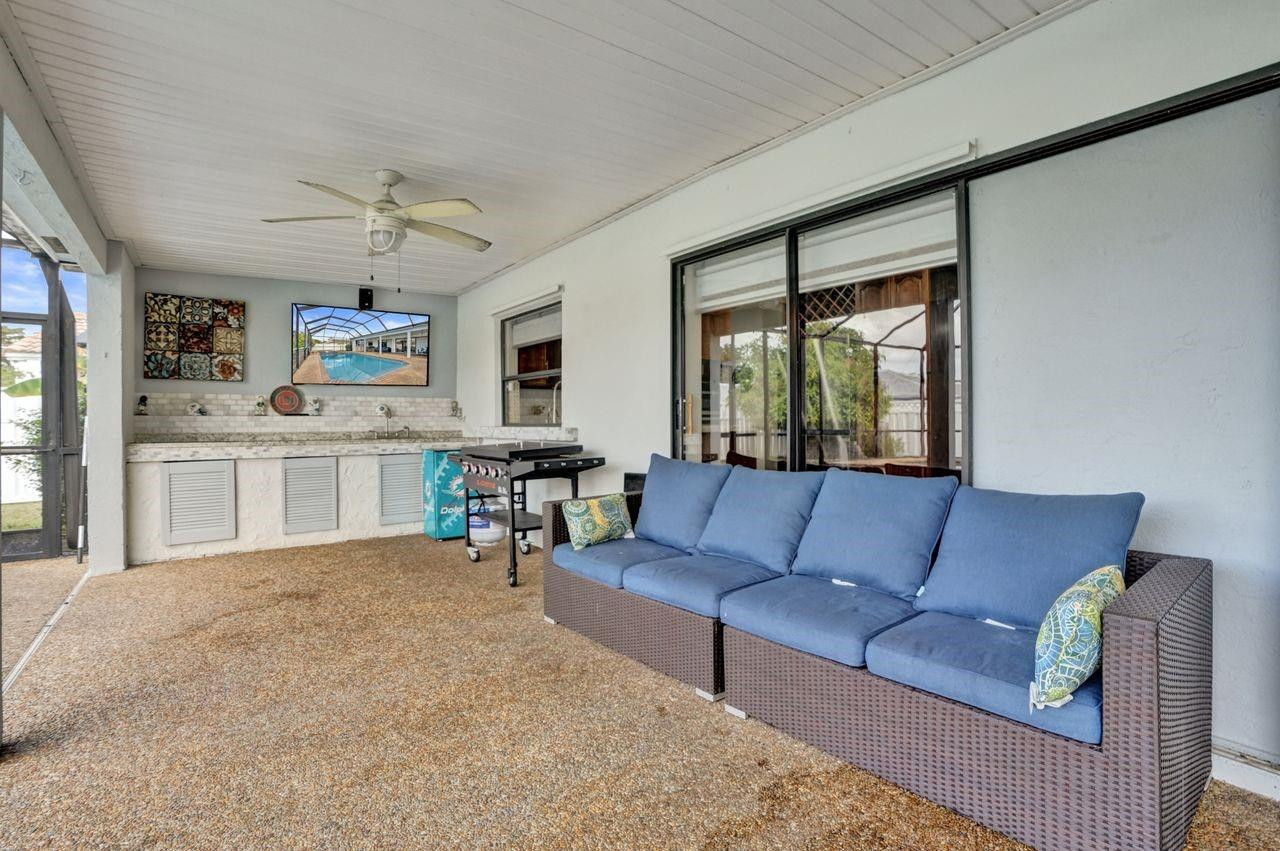 Oak Wood 80-39 B - Residential