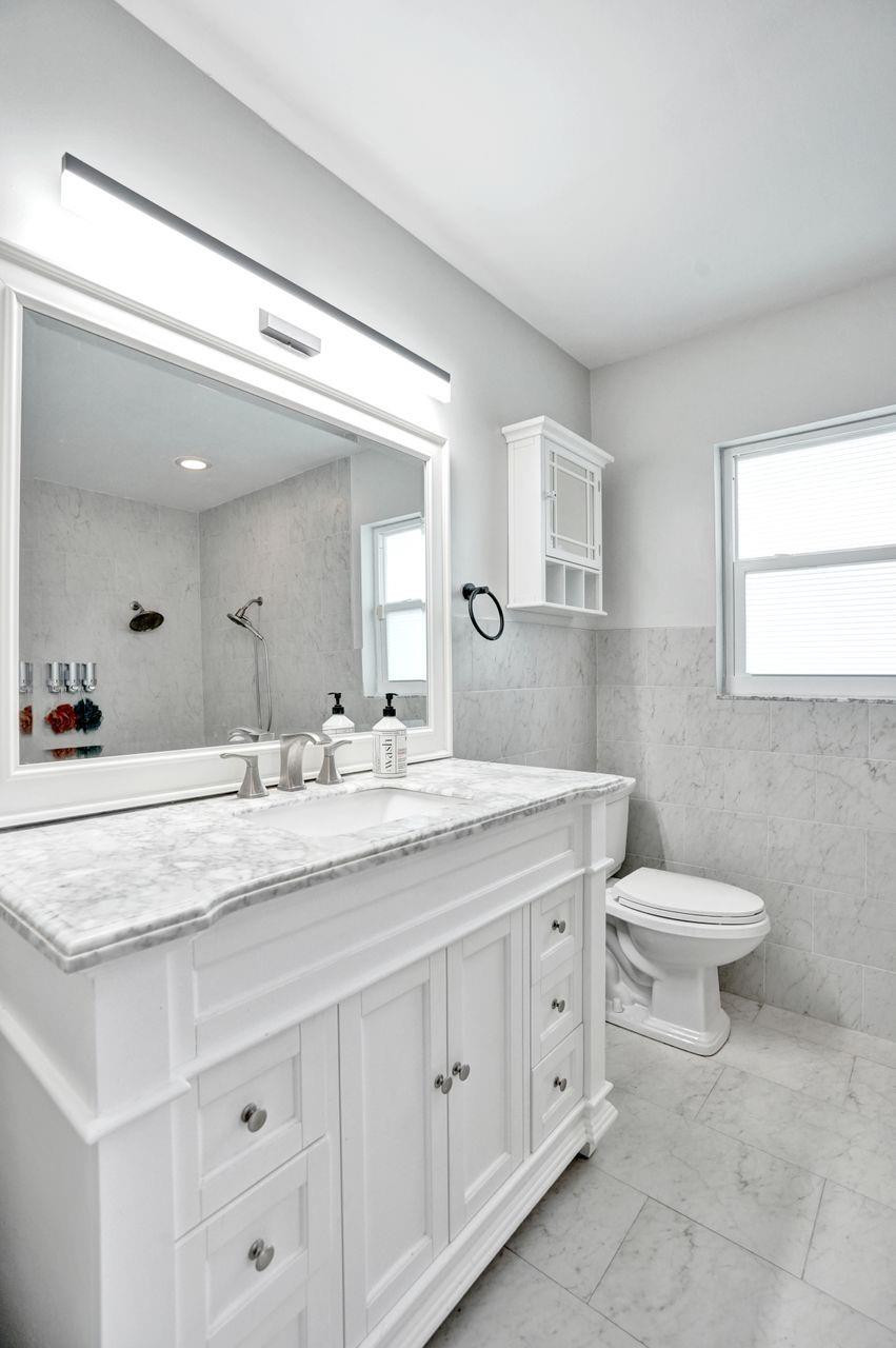 Oak Wood 80-39 B - Residential