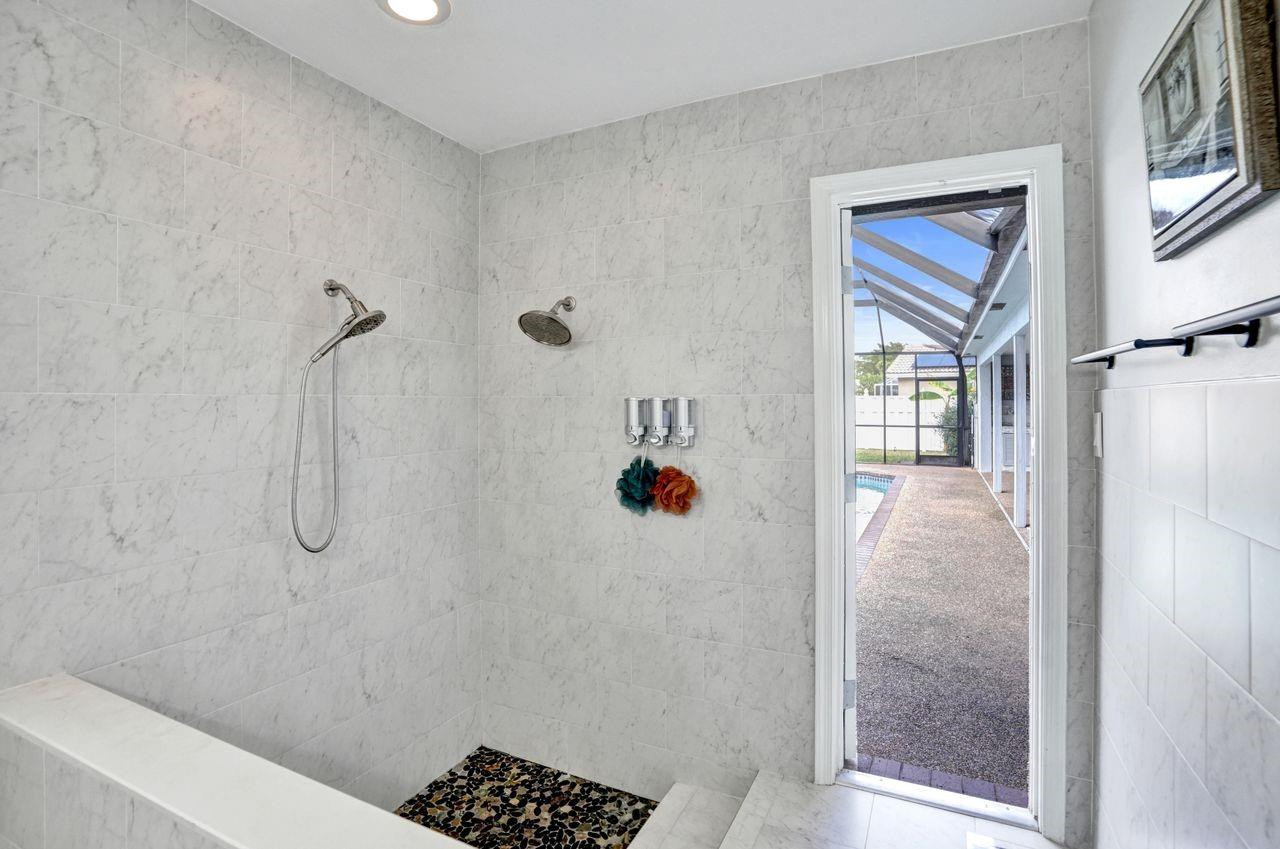 Oak Wood 80-39 B - Residential