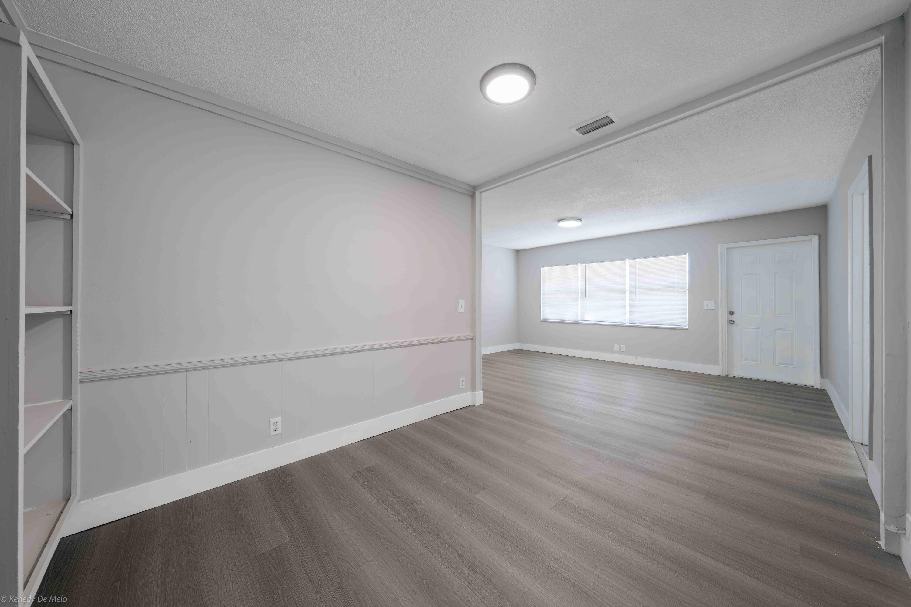 COMMONWEALTH MANOR - Residential Lease
