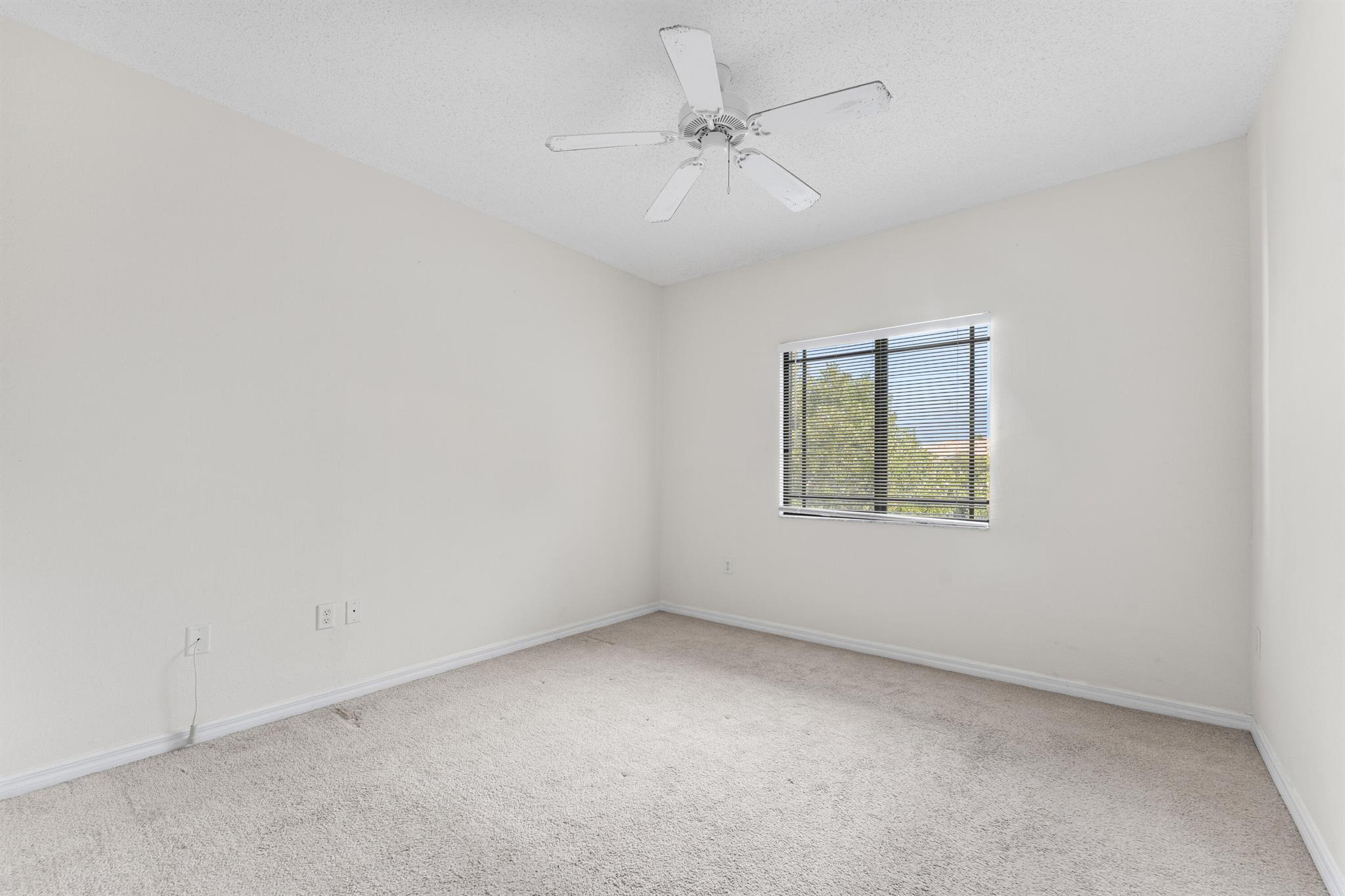 SAN MATERA THE GARDENS CO - Residential Lease