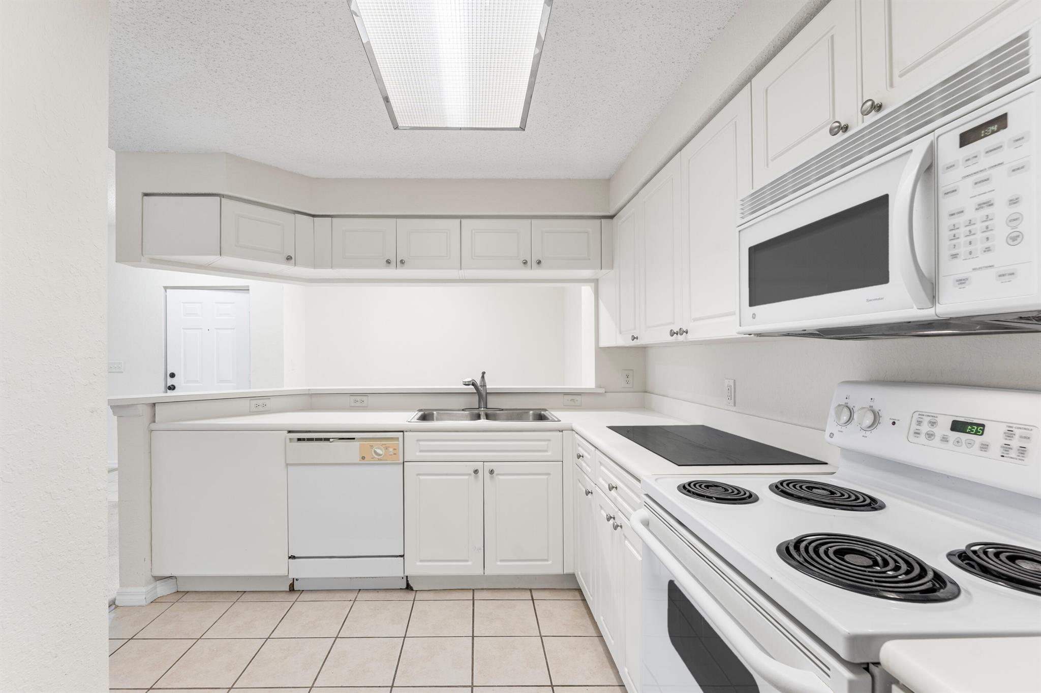 SAN MATERA THE GARDENS CO - Residential Lease