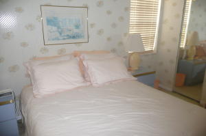 PINE CREST CONDO - Residential