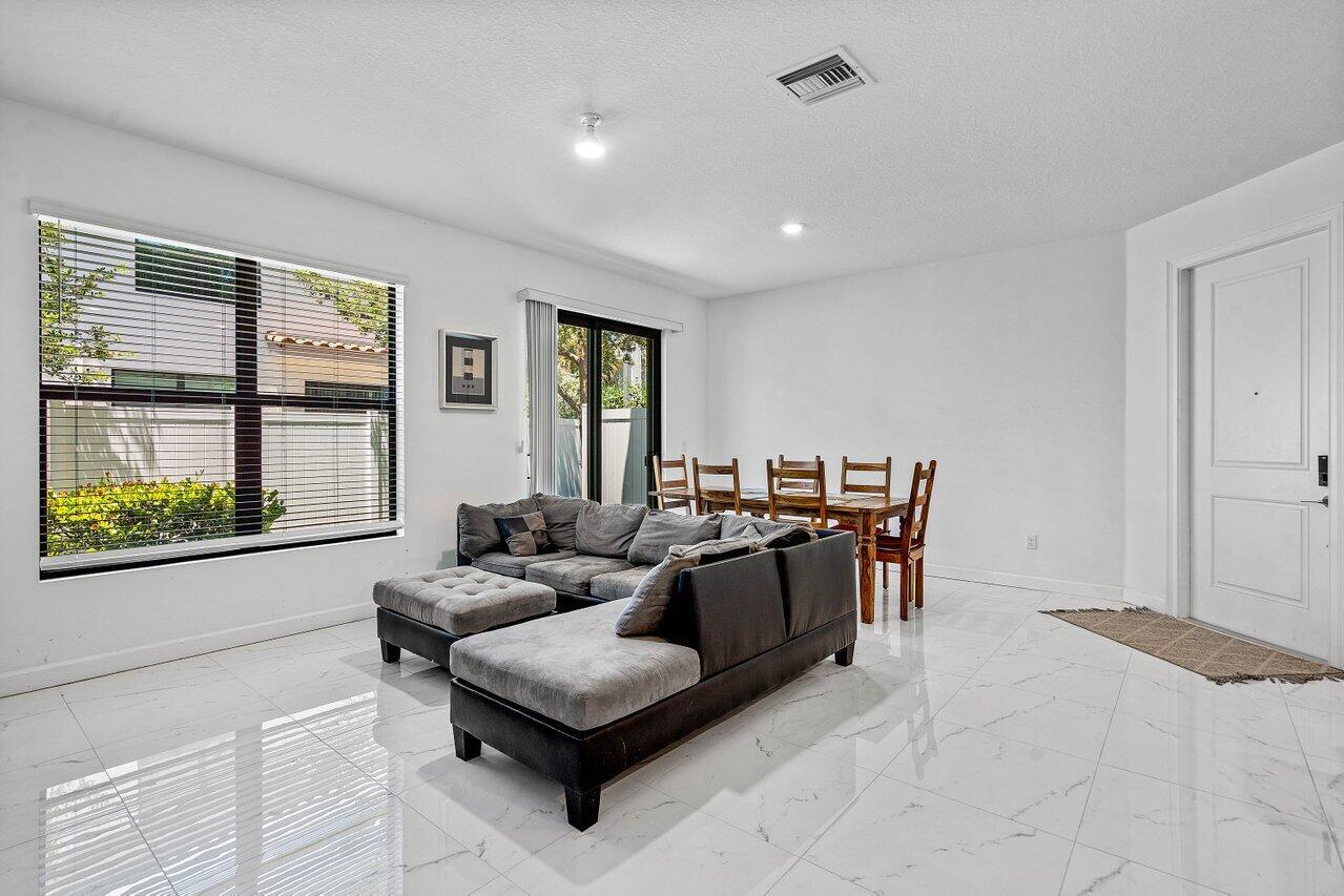 MEDITERRANEA PHASE 2 - Residential Lease