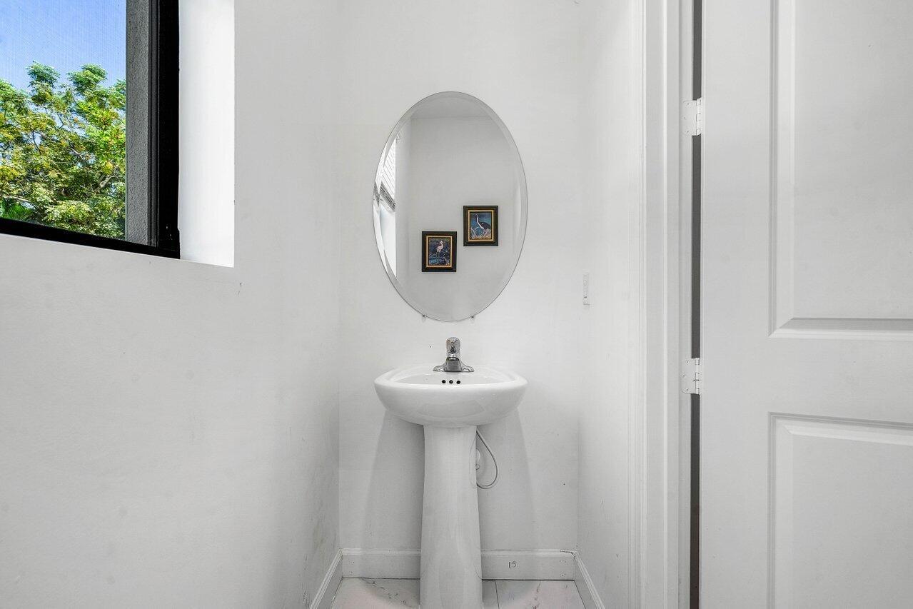 MEDITERRANEA PHASE 2 - Residential Lease