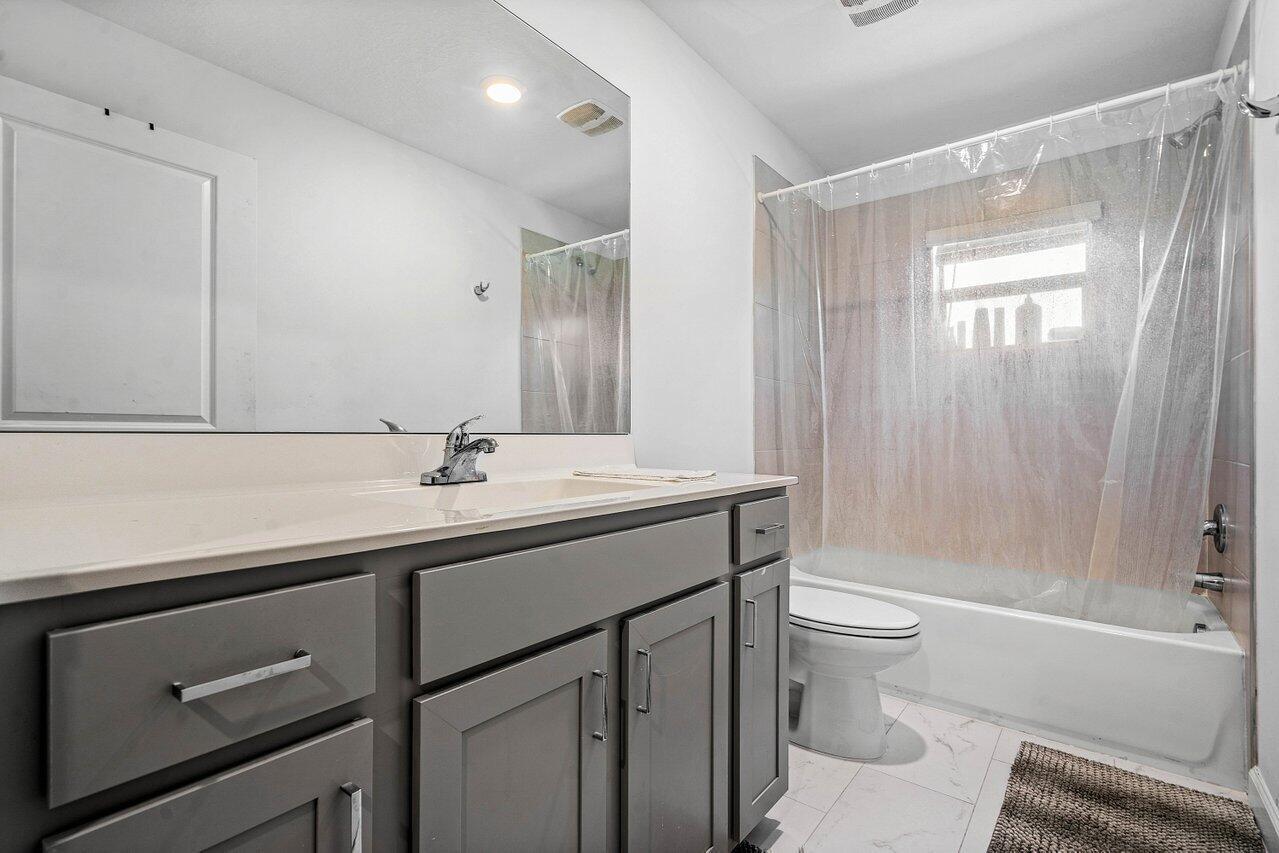 MEDITERRANEA PHASE 2 - Residential Lease