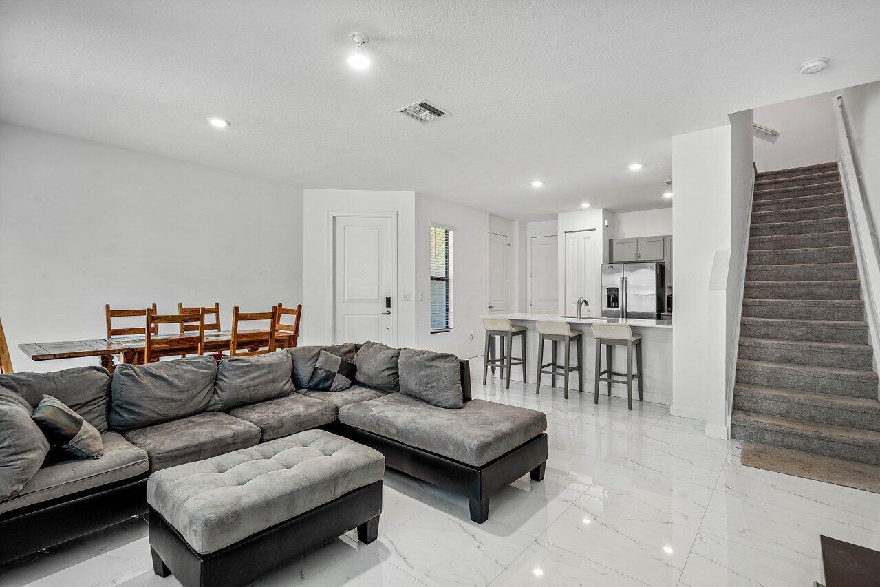 MEDITERRANEA PHASE 2 - Residential Lease