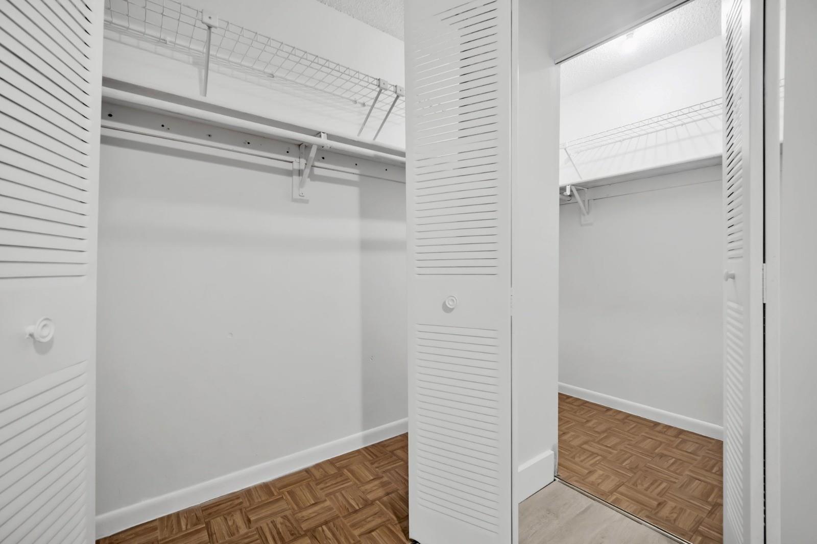 DEL RIO VILLAGE TOWNHOUSE - Residential Lease