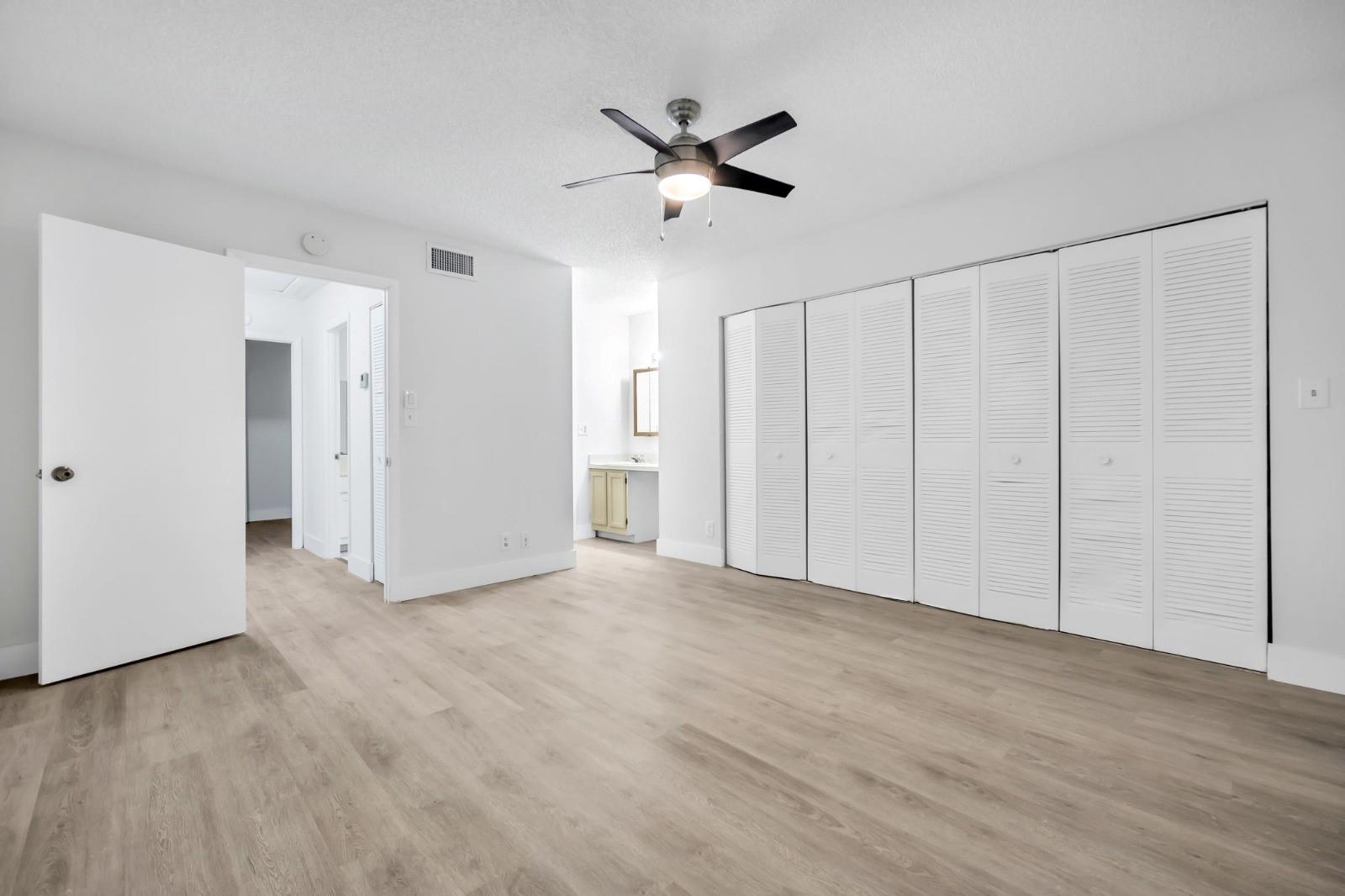 DEL RIO VILLAGE TOWNHOUSE - Residential Lease