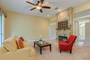 WINDSOR PARKE UNIT 02 - Residential