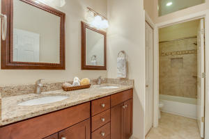 WINDSOR PARKE UNIT 02 - Residential