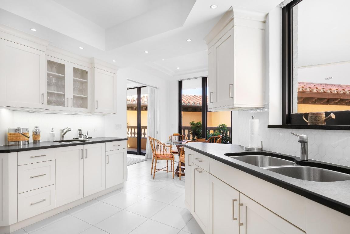 L'ERMITAGE PALM BEACH CONDO - Residential