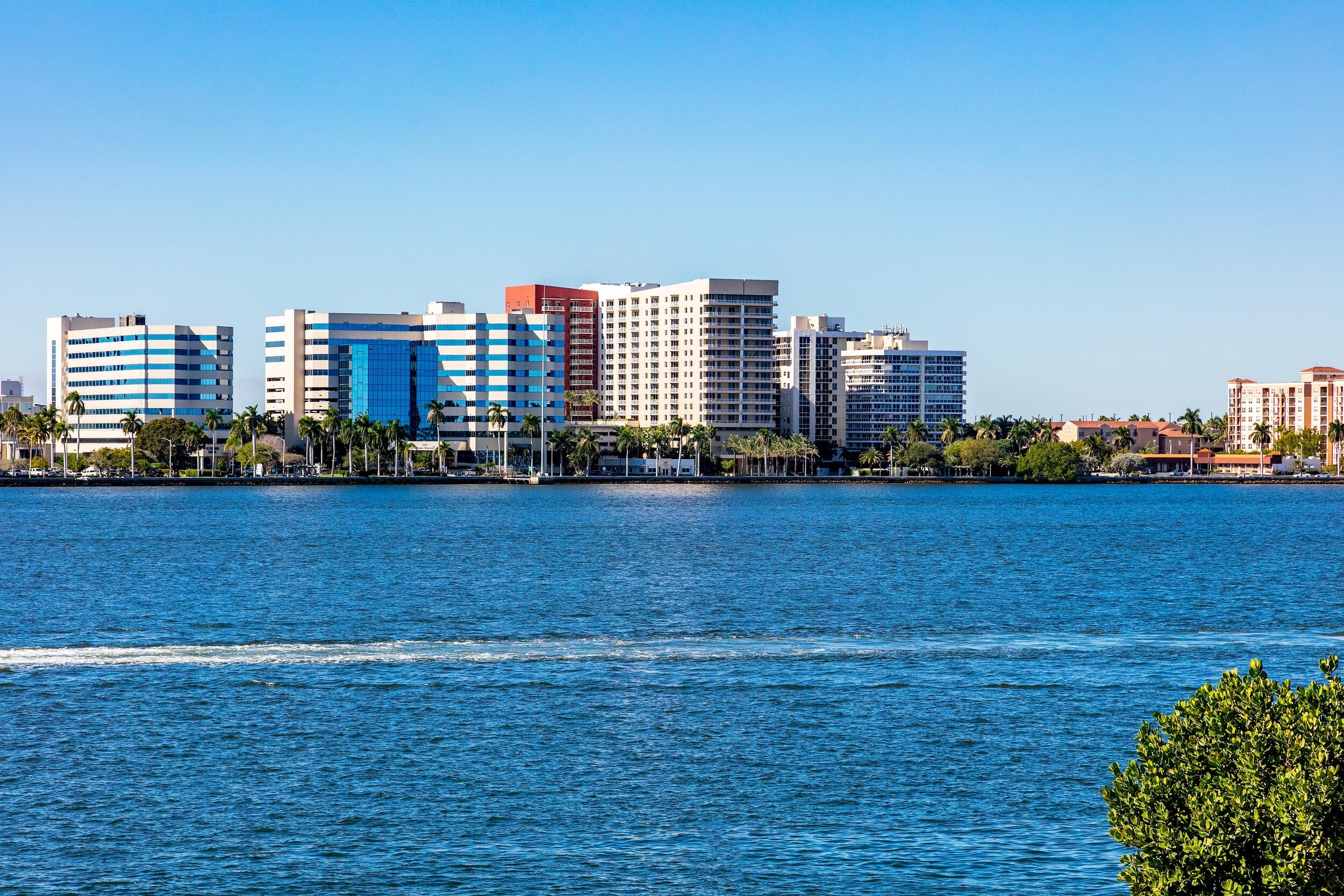 L'ERMITAGE PALM BEACH CONDO - Residential