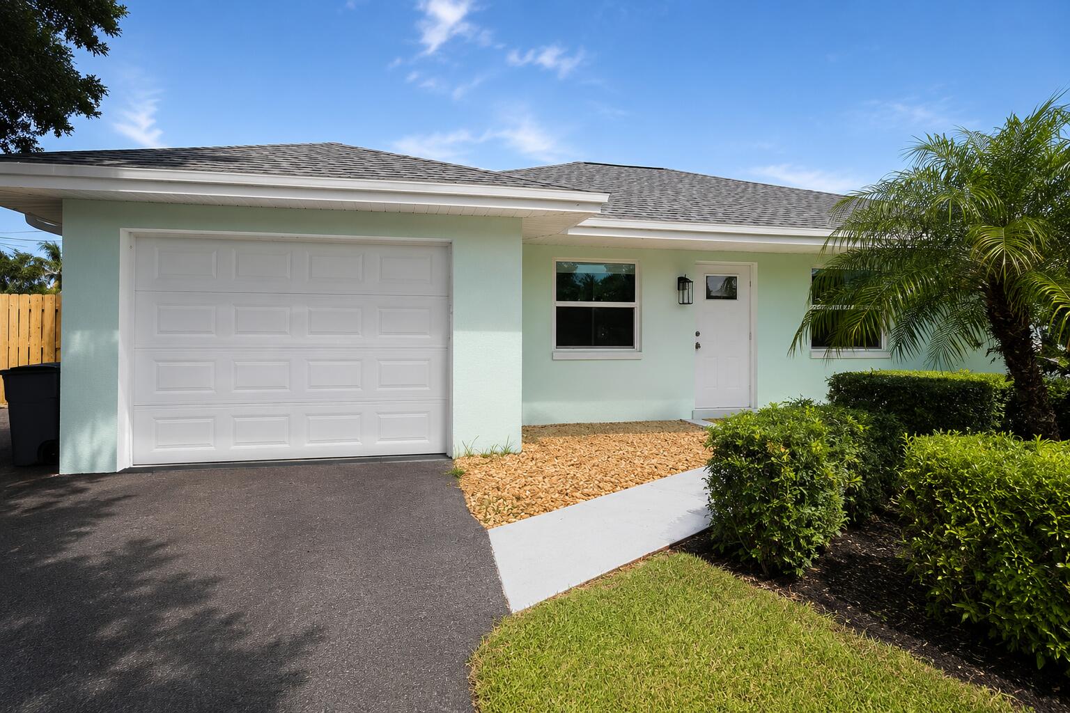 364 VENUS Avenue