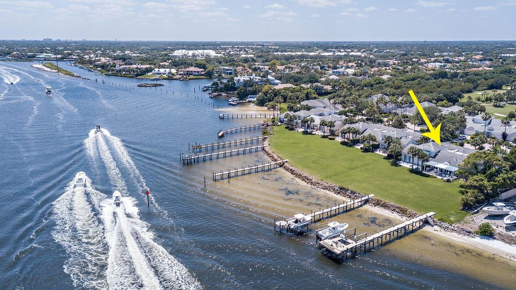 Photo of 16330 Port Dickinson Drive, Jupiter, FL 33477 (MLS # R10961000)