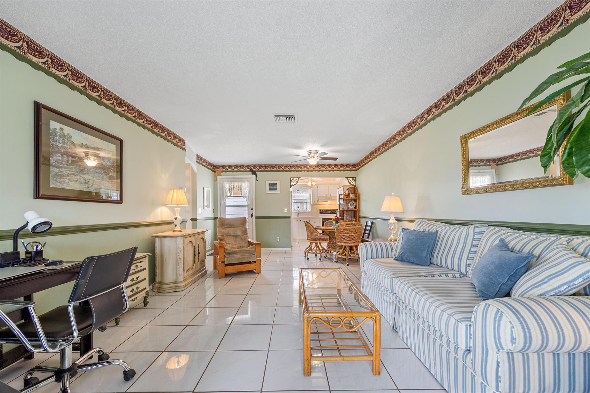 CRESTHAVEN - Residential