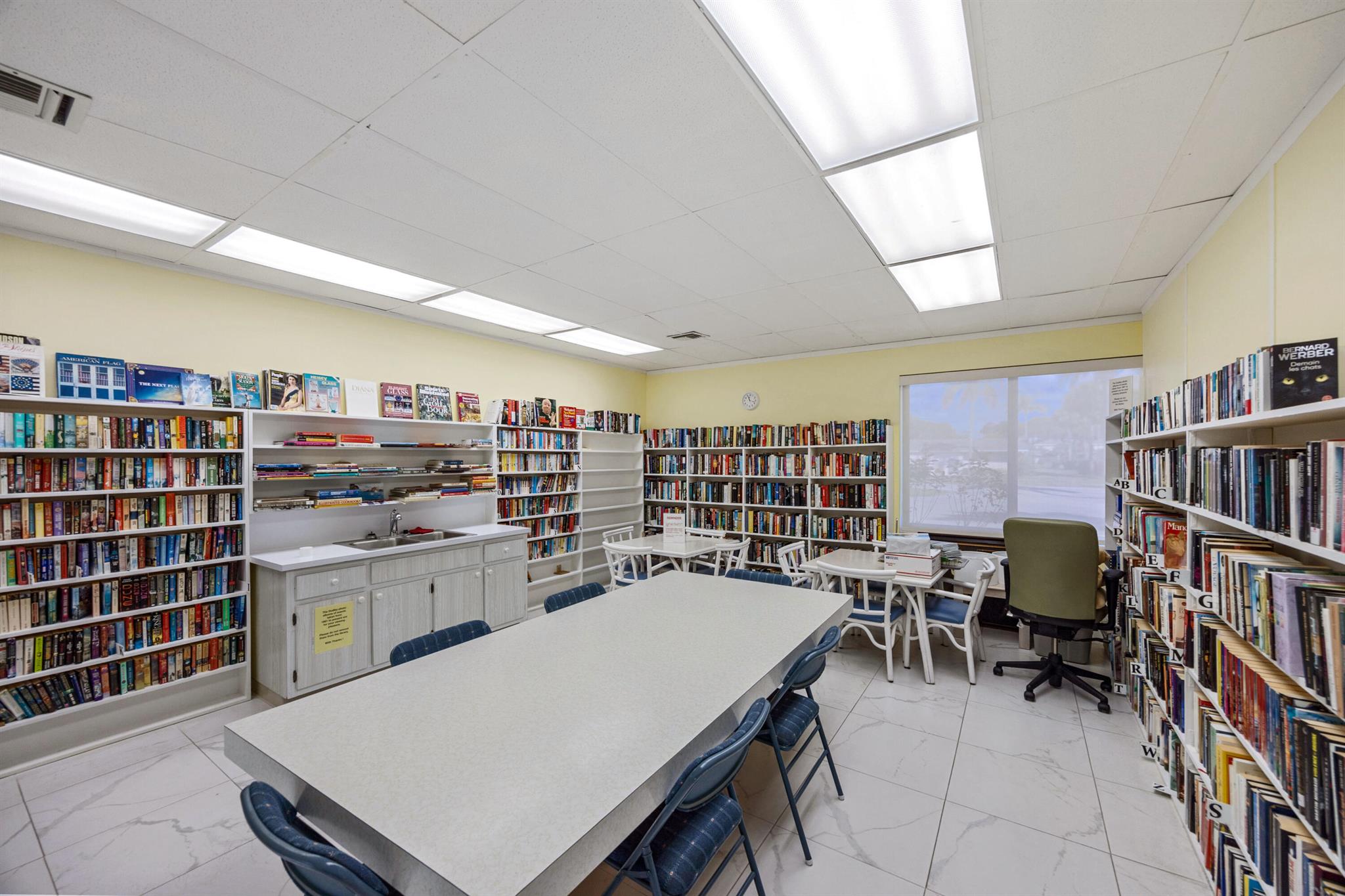 CRESTHAVEN - Residential