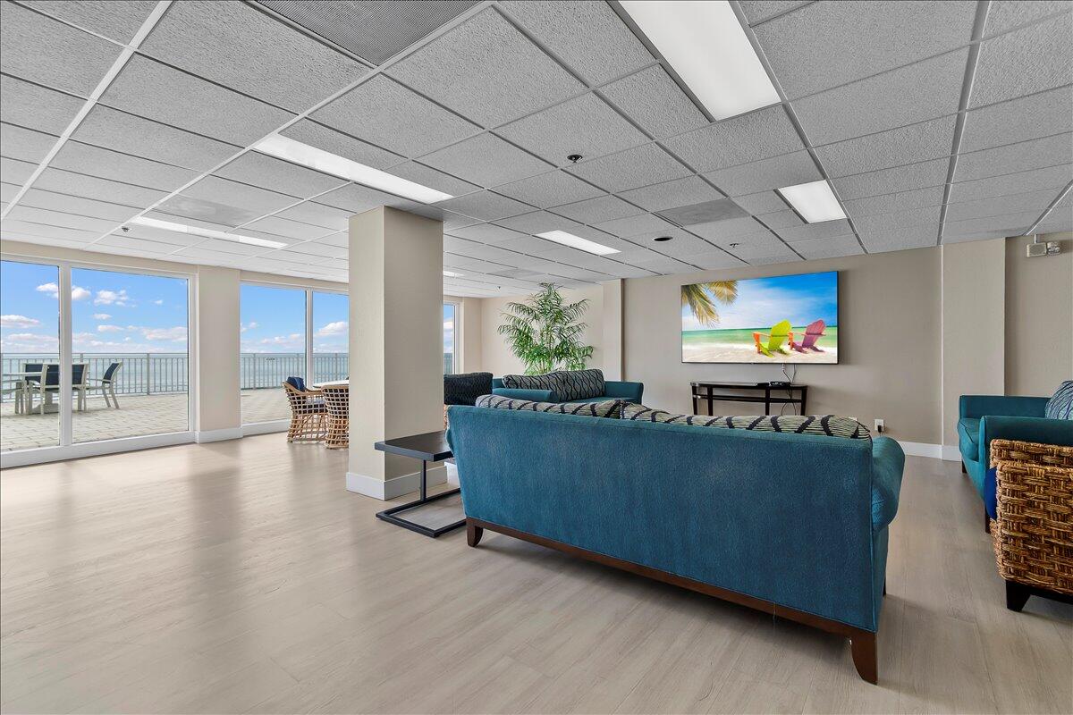 45 OCEAN CONDO - Residential