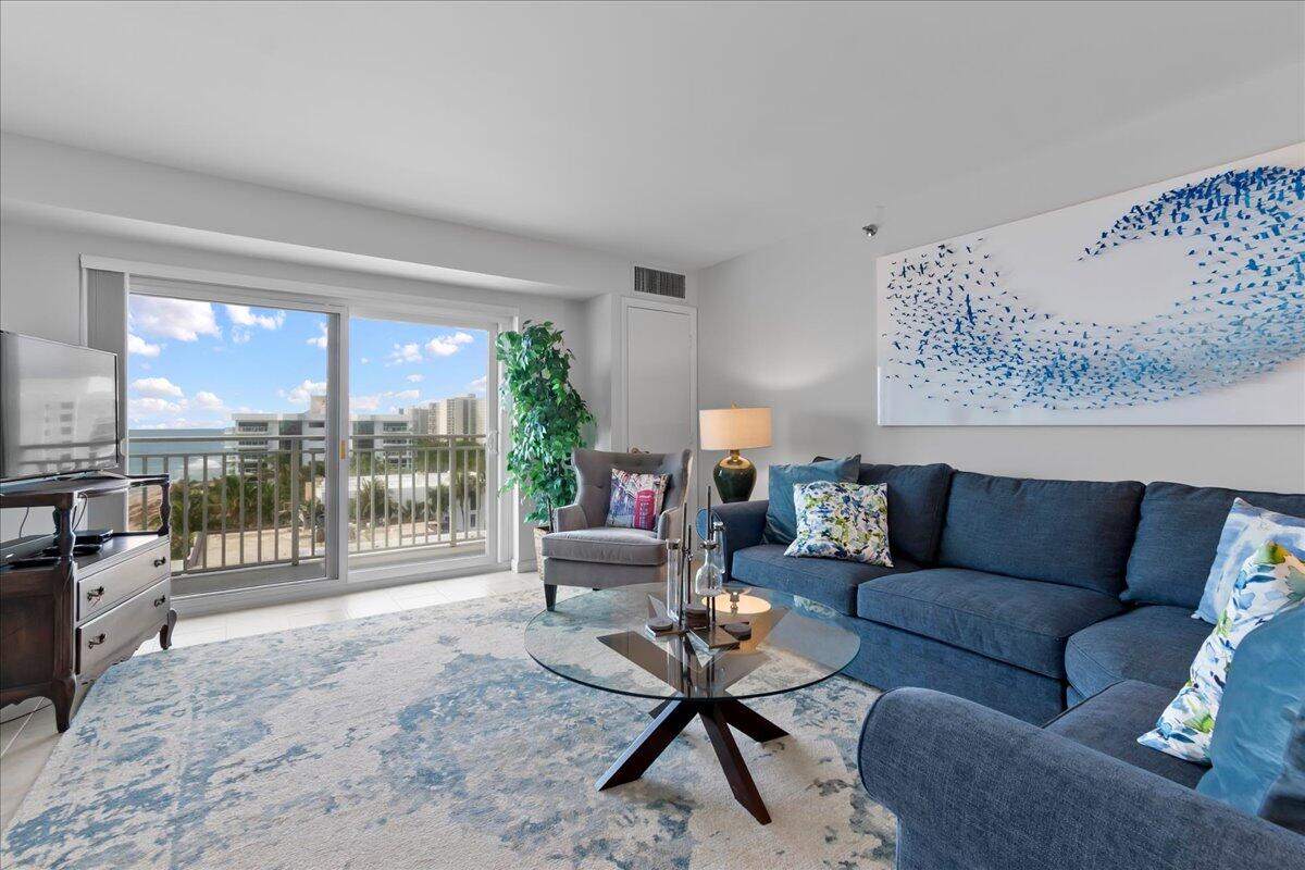 4511 S Ocean Boulevard 805