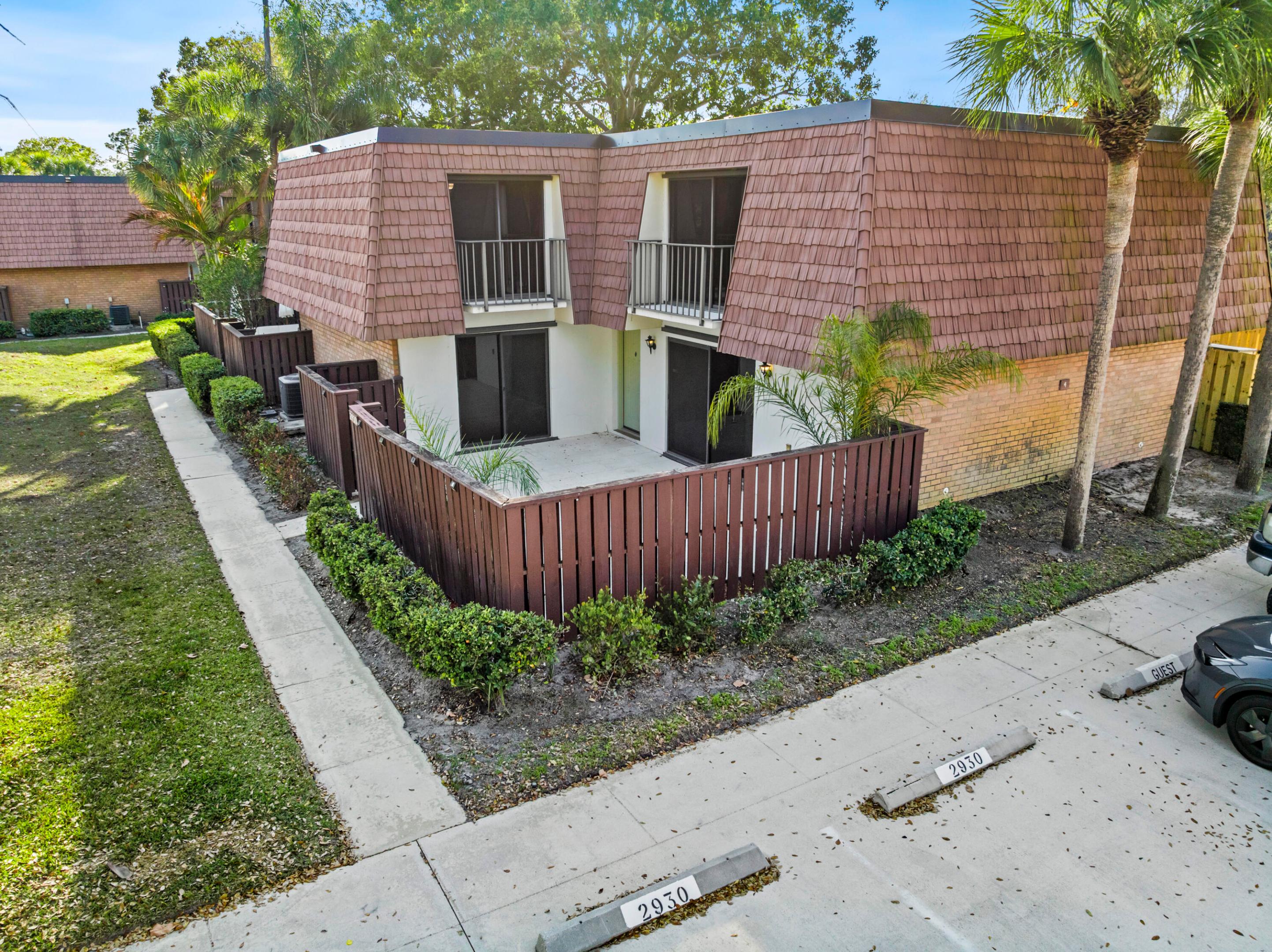 SUNSET TRACE AT MARTIN DOWNS (AKA MARTIN DOWNS PLA - Residential