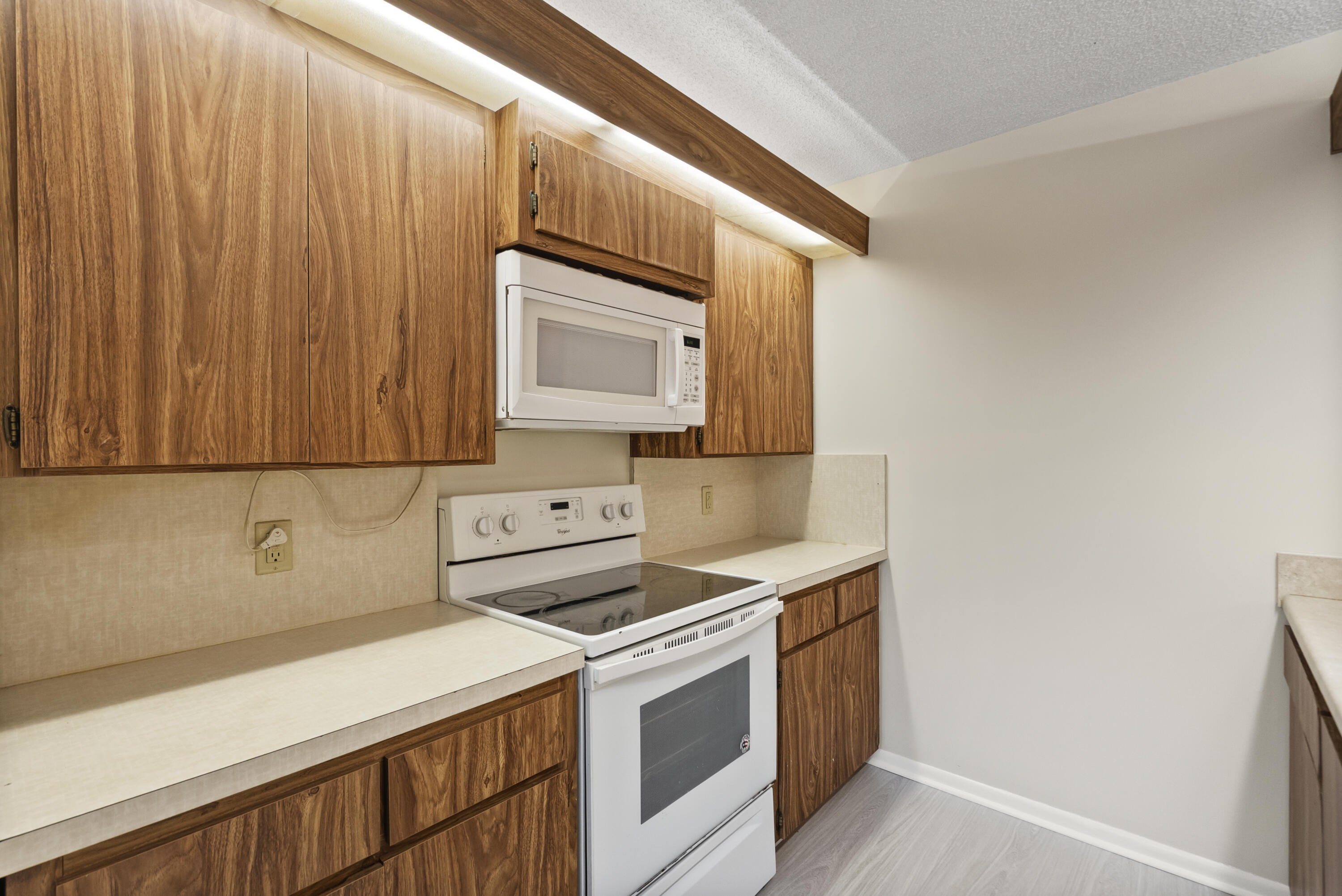 SUNSET TRACE AT MARTIN DOWNS (AKA MARTIN DOWNS PLA - Residential