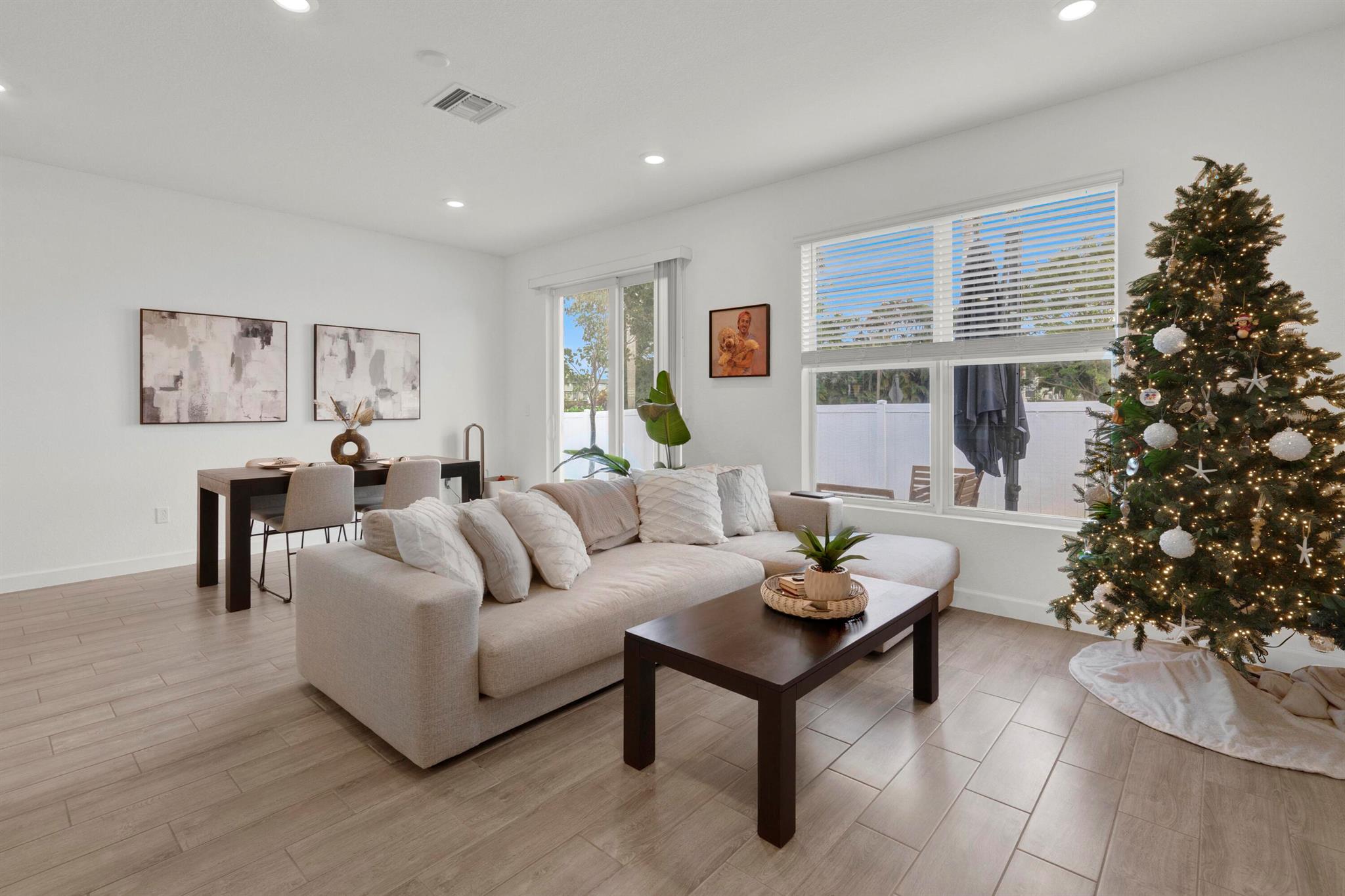 4246 Lagoon Shore Drive