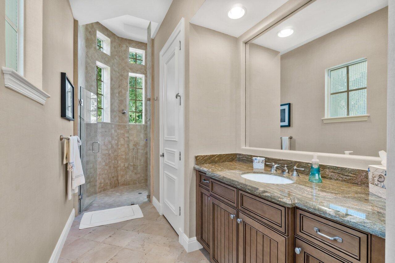 OLD PALM - Residential